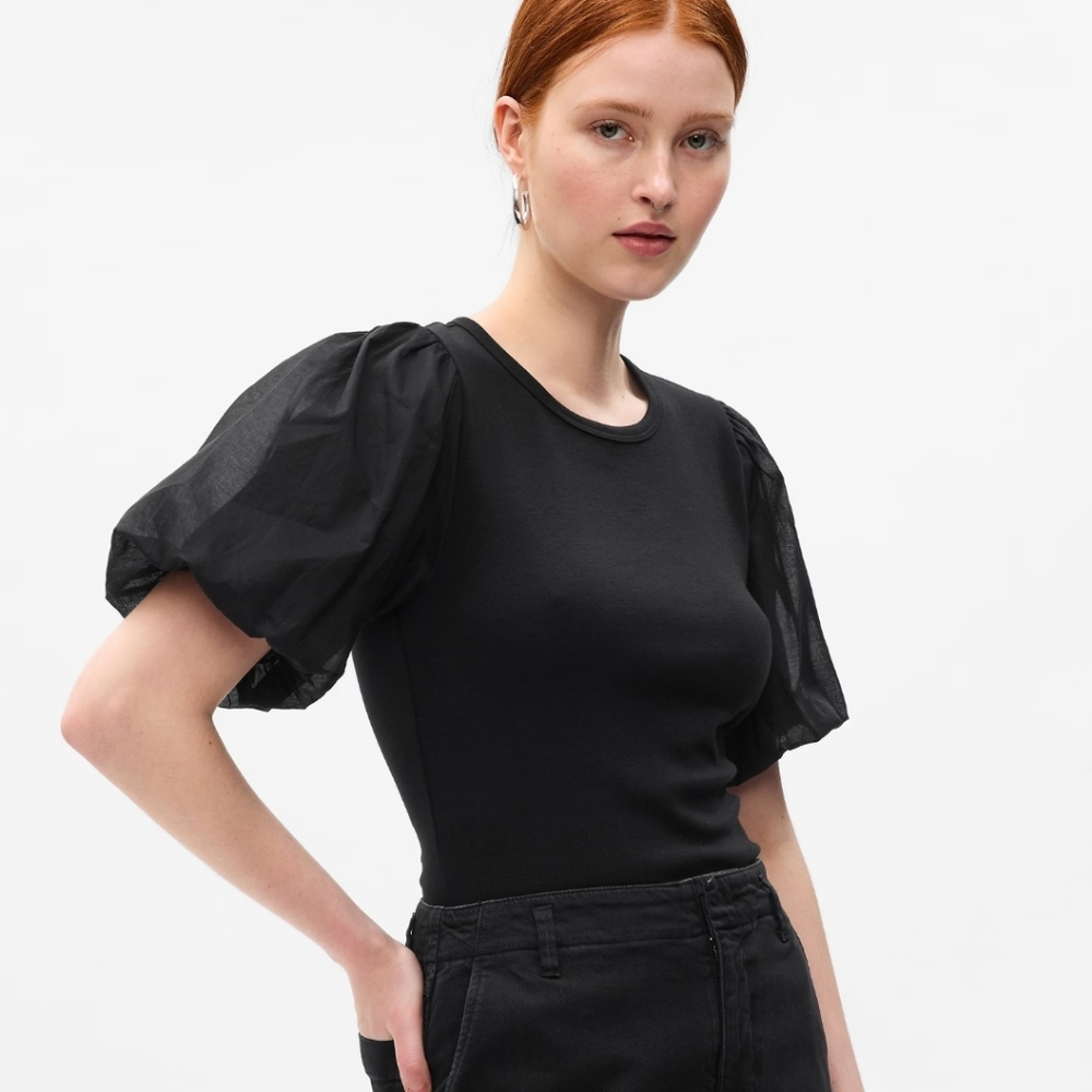 Gap tee